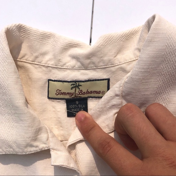 VINTAGE TOMMY BAHAMA BUTTON DOWN - Picture 4 of 4